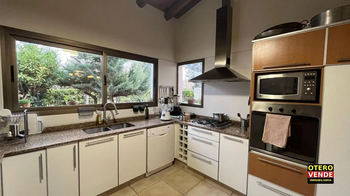 Chalet en El Exclusivo, Barrio Privado Vistalba Country, en ALQUILER. 4