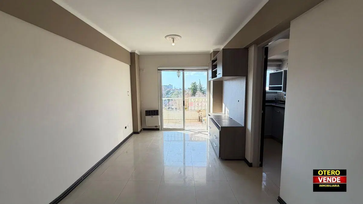 Departamento en VENTA, reciclado a nuevo, Godoy Cruz. 3
