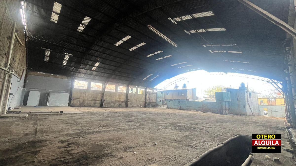 Foto de INMOBILIARIA OTERO ofrece en ALQUILER GRAN GALPÓN PARABÓLICO en SAN, imagen 1