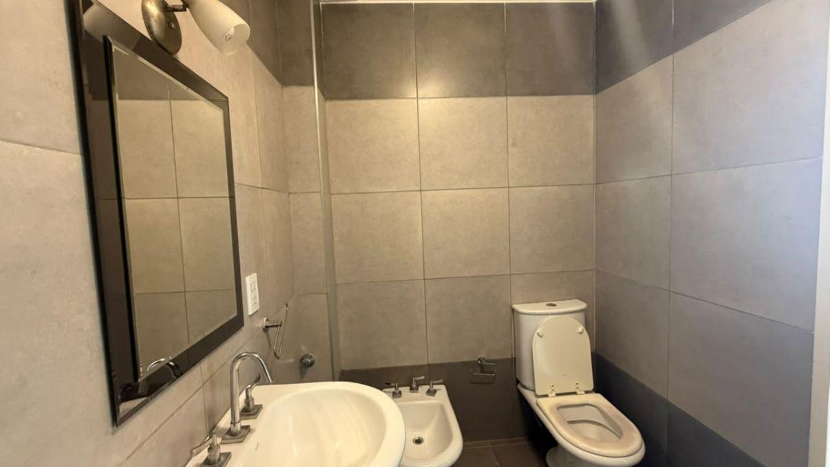 Foto de INMOBILIARIA OTERO OFRECE EN ALQUILER | MODERNO DEPARTAMENTO CON BALCÓN, imagen 5