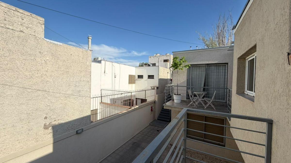 Foto de INMOBILIARIA OTERO OFRECE EN ALQUILER | MODERNO DEPARTAMENTO CON BALCÓN, imagen 2