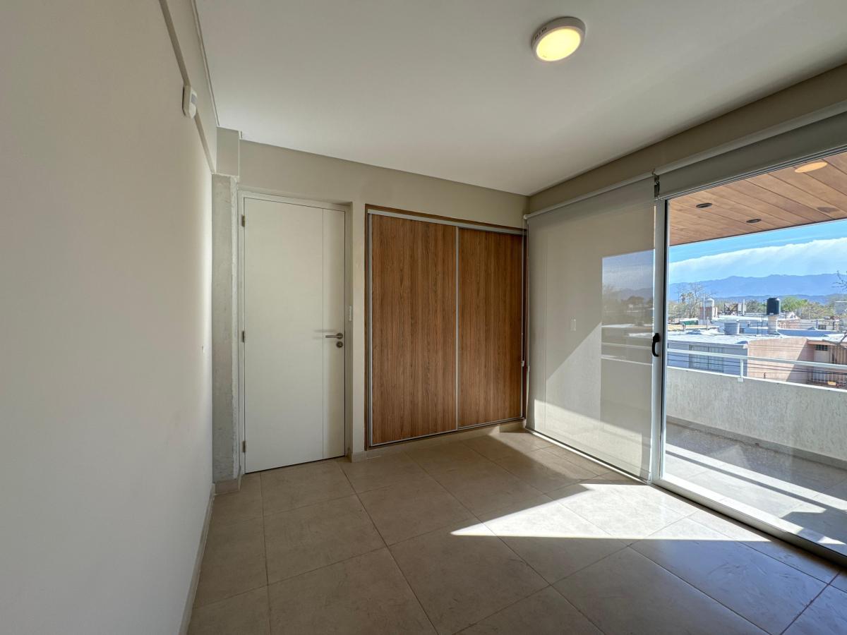 2 Hab/1 Baño/balcon/dorrego 3