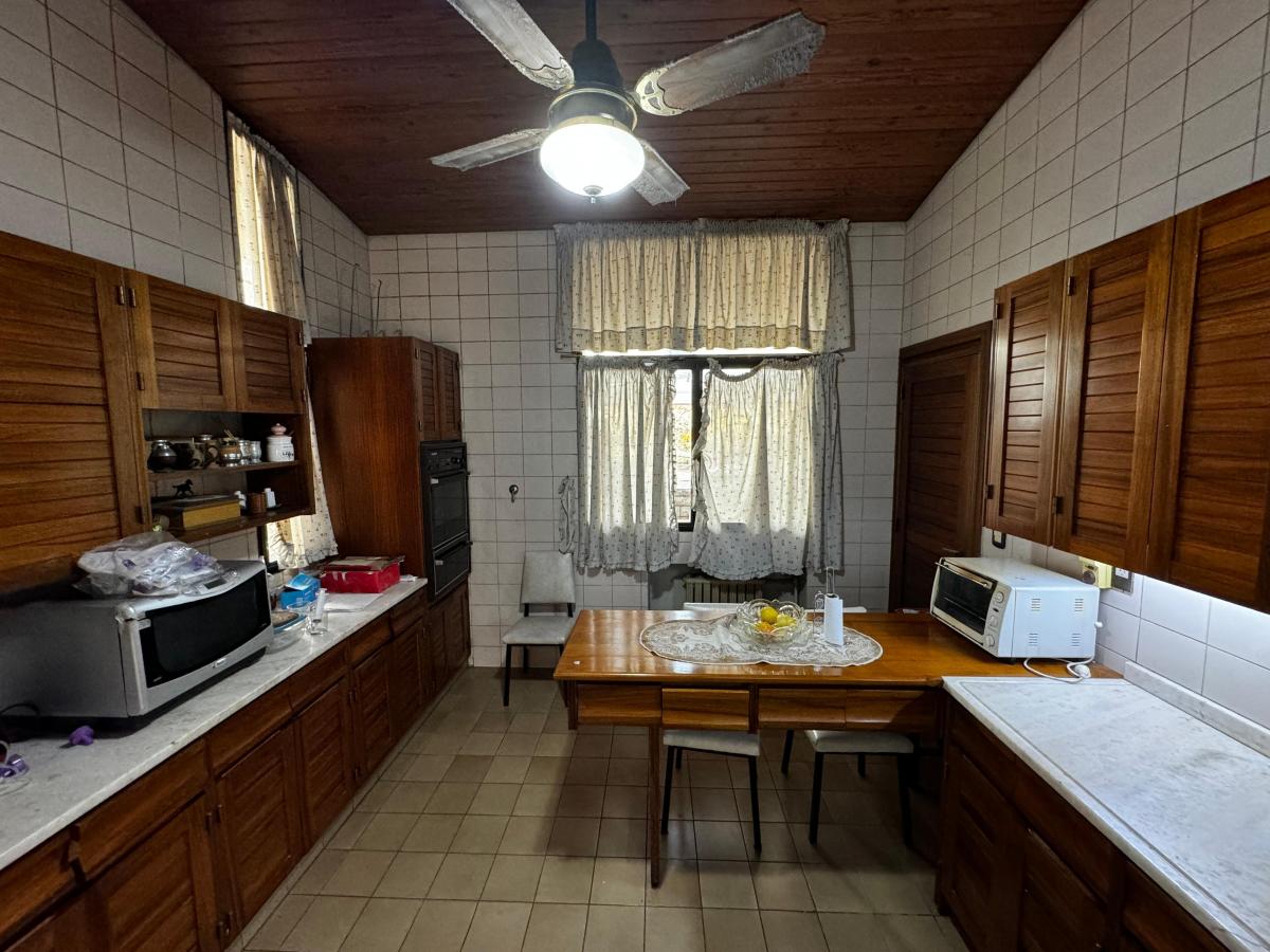 4 Hab/4 Baños/amplio Jardín/cochera Pasante 4