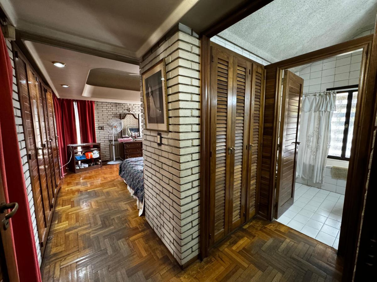 4 Hab/4 Baños/amplio Jardín/cochera Pasante 5