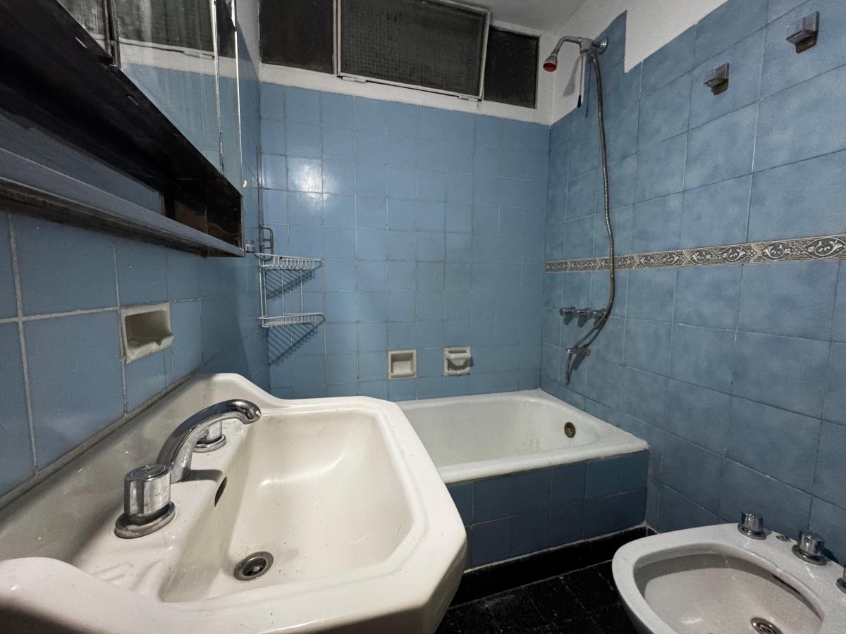 Departamento/ 2 Hab/baño/ascensor 1