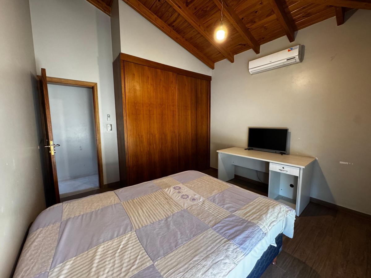 3 Hab/3 Baños/piscina/triple Cochera 5