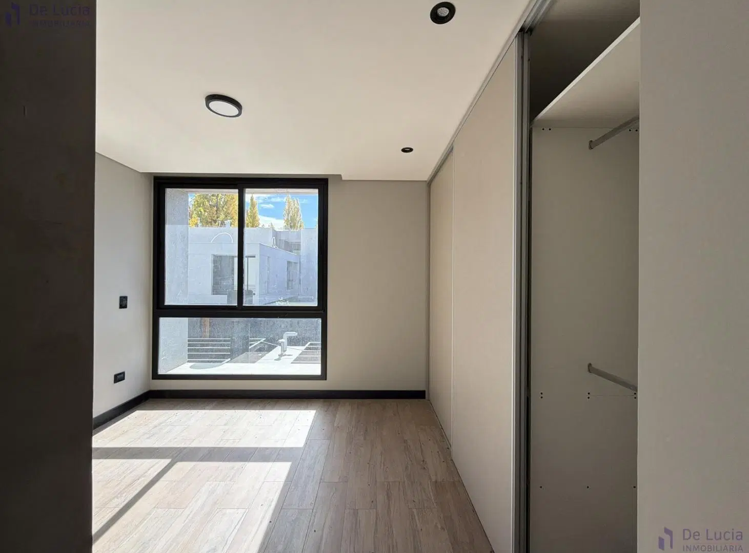 BARRIO PRIVADO/3 HAB/3 BAÑOS 4