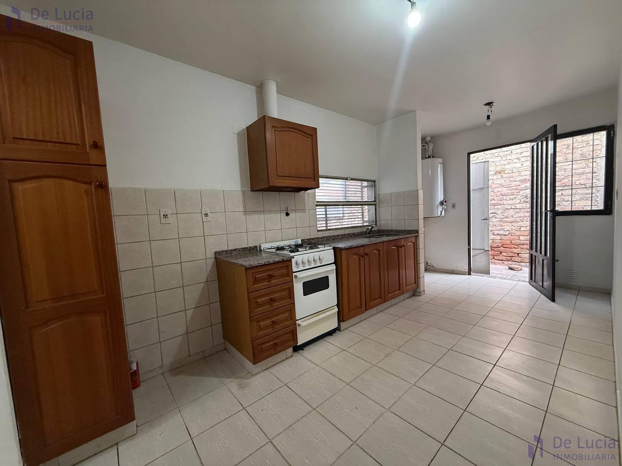Foto de CASA EN ALQUILER 3 DORMITORIOS COCHERA DOBLE, imagen 5