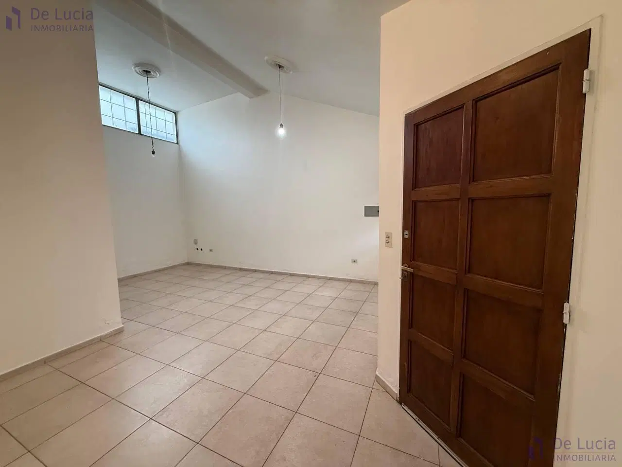 CASA EN ALQUILER 3 DORMITORIOS COCHERA DOBLE 2