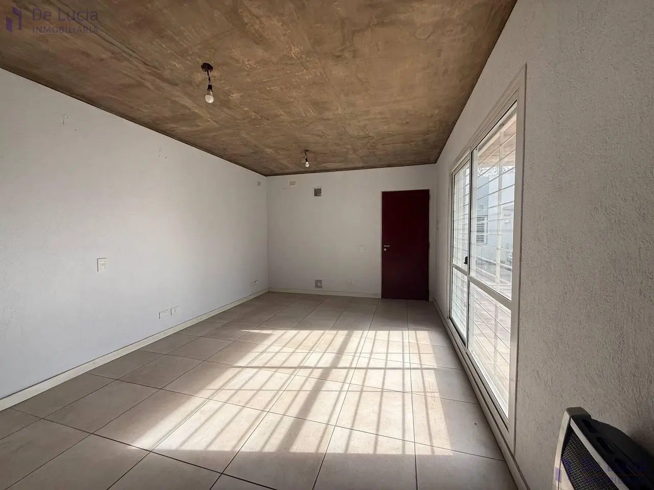DEPARTAMENTO EN ALQUILER PLANTA BAJA CON COCHERA 1