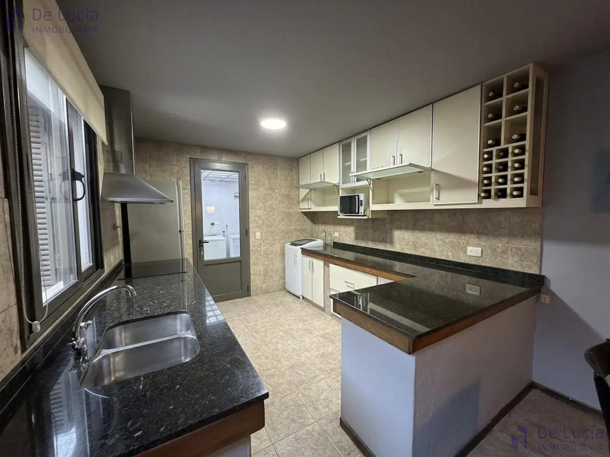 CASA/3 HAB/3 BAÑOS/PISCINA 3
