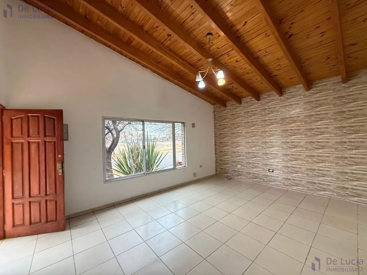 Casa en Alquiler en Barrio Privado Prima Terra - 3 Dormitorios, Piscina y Escritorio 3