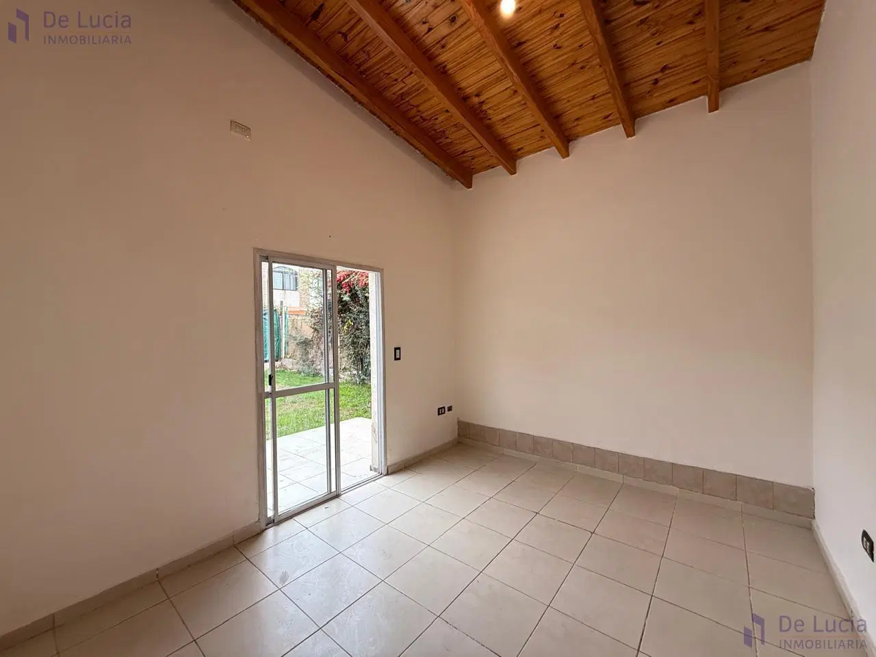 Casa en Alquiler en Barrio Privado Prima Terra - 3 Dormitorios, Piscina y Escritorio 8