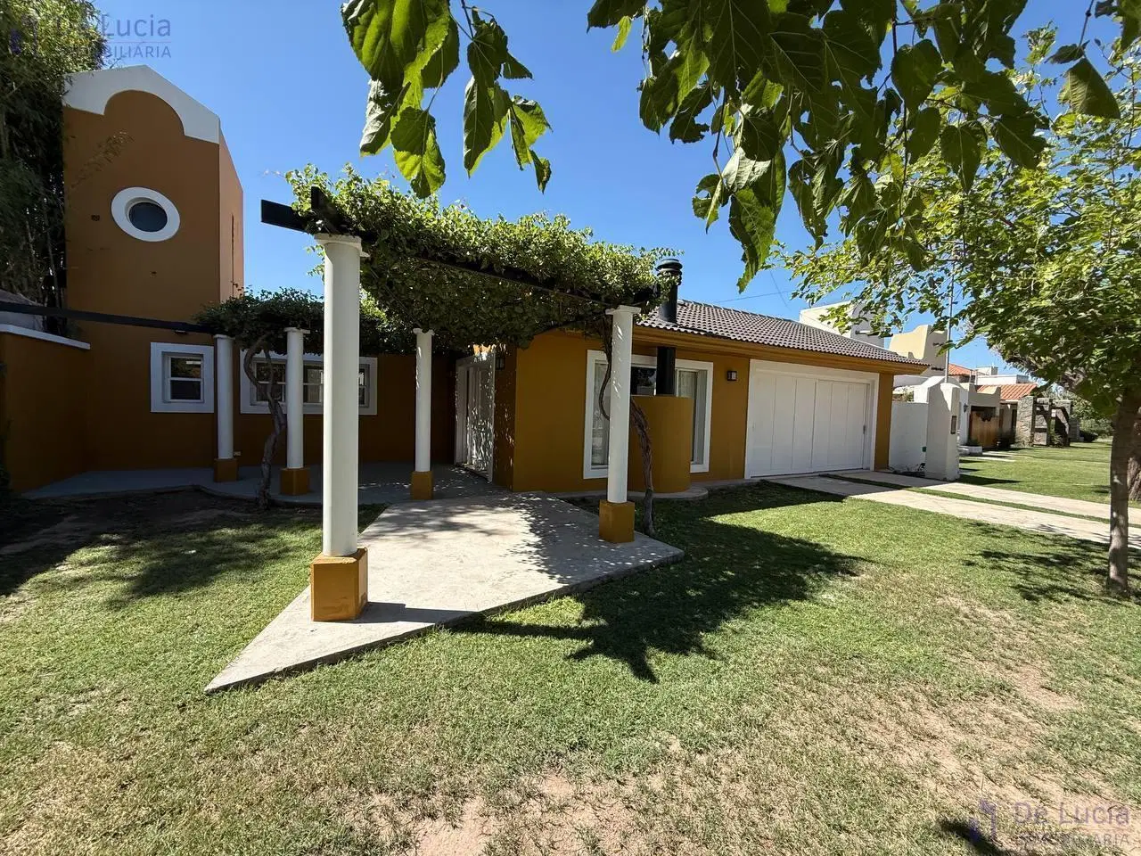 Casa en Venta Barrio Semiprivado/ 3 dormitorios/ 3 baños/ piscina 5