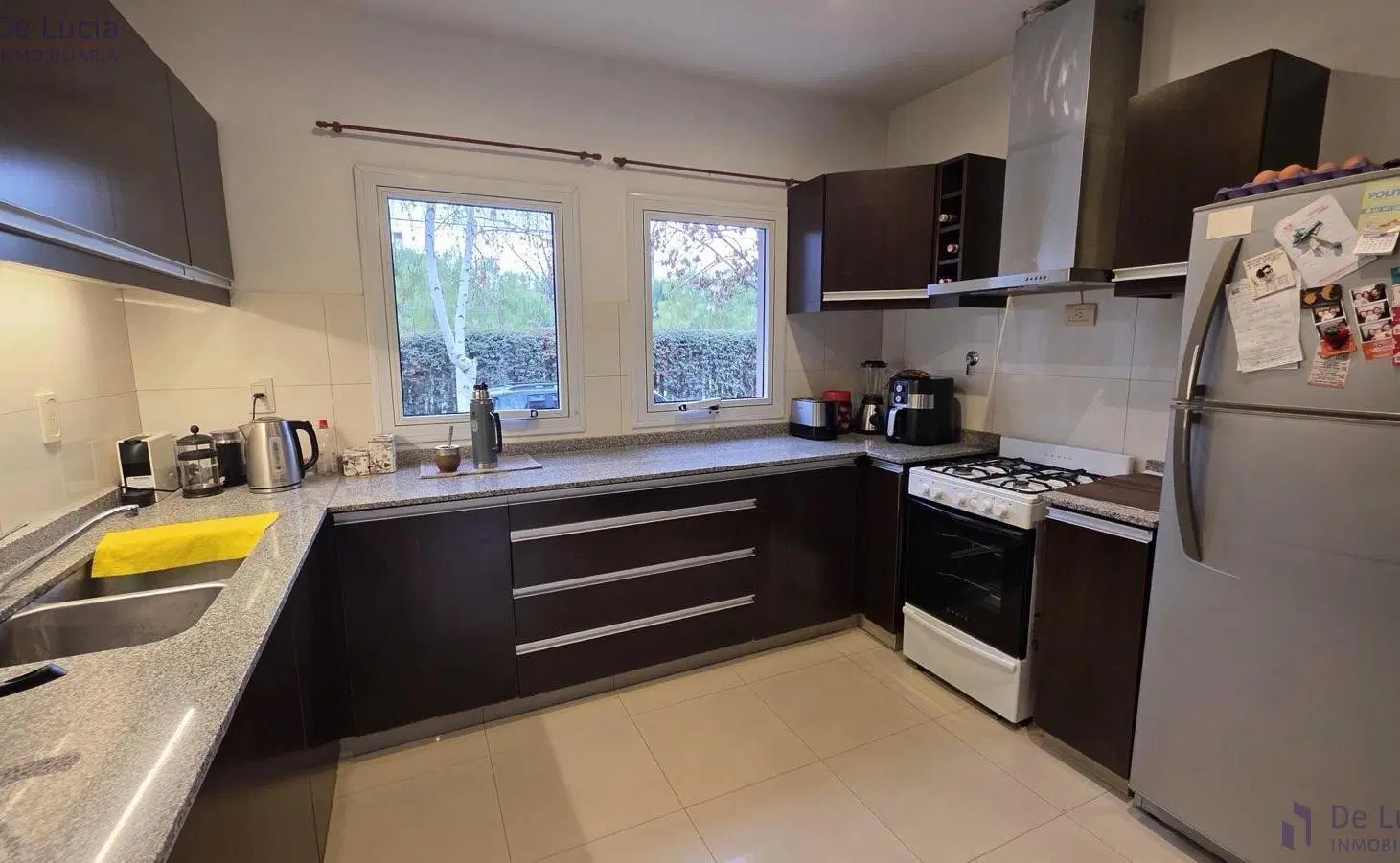 3 HAB/3 BAÑOS/JARDIN/COCHERA DOBLE 8