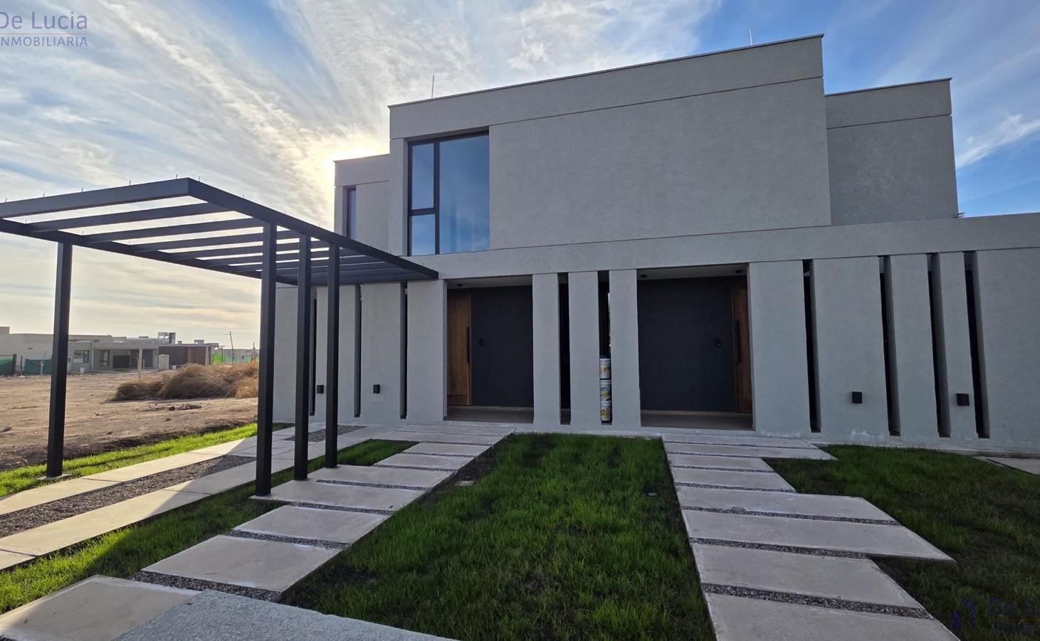 Foto de Duplex en venta zona Lujan, imagen 1
