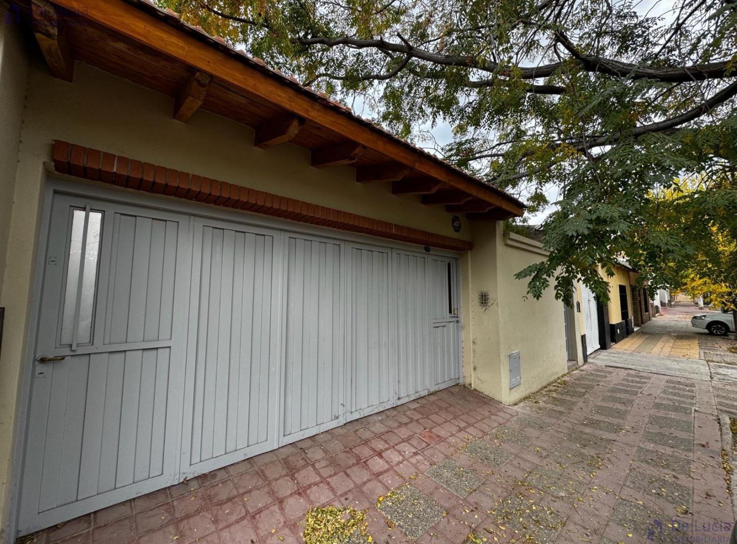 Foto de Se vende casa en guaymallen, cochera doble, imagen 4