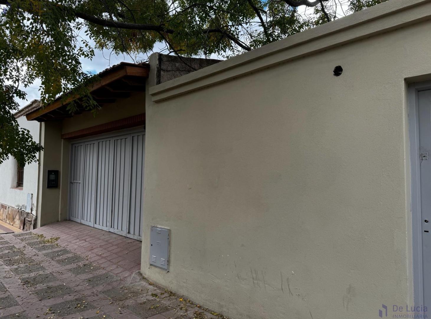 Foto de Se vende casa en guaymallen, cochera doble, imagen 2