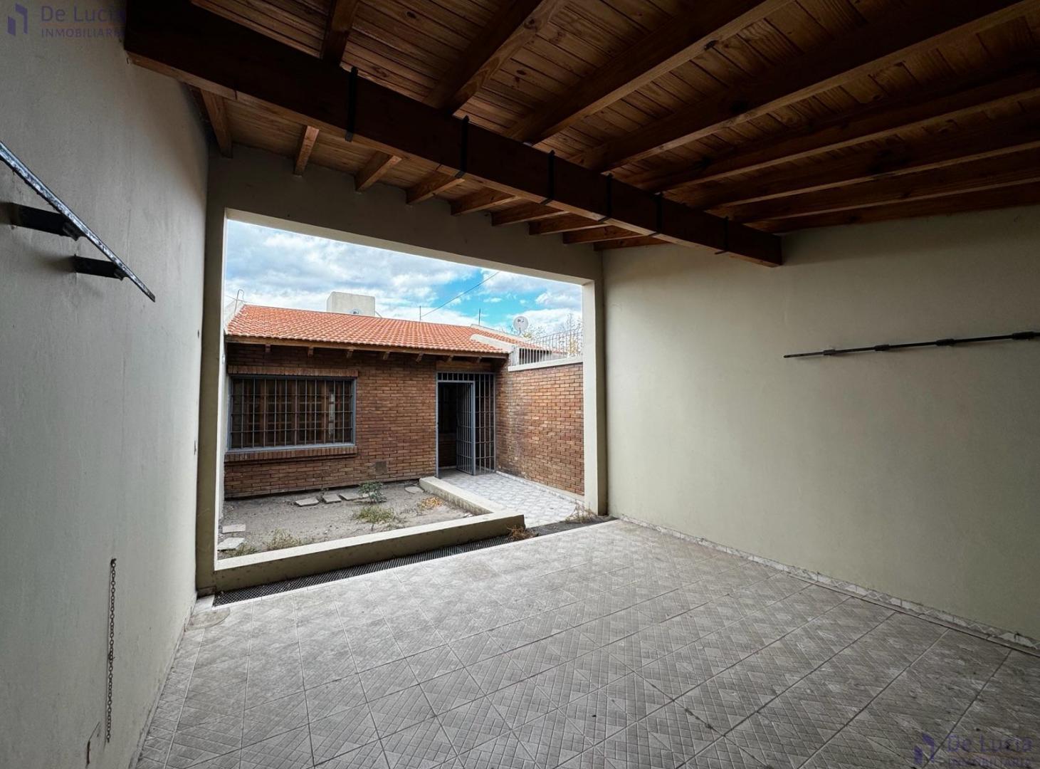Foto de Se vende casa en guaymallen, cochera doble, imagen 3