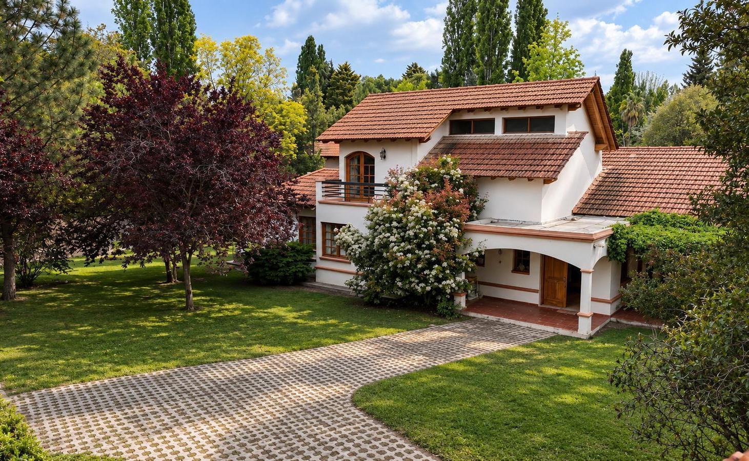 Foto de Casa en Vistalba de 3 dormitorios, imagen 2