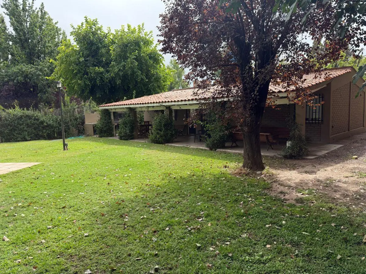 Chacras de Coria Casa en Venta 1