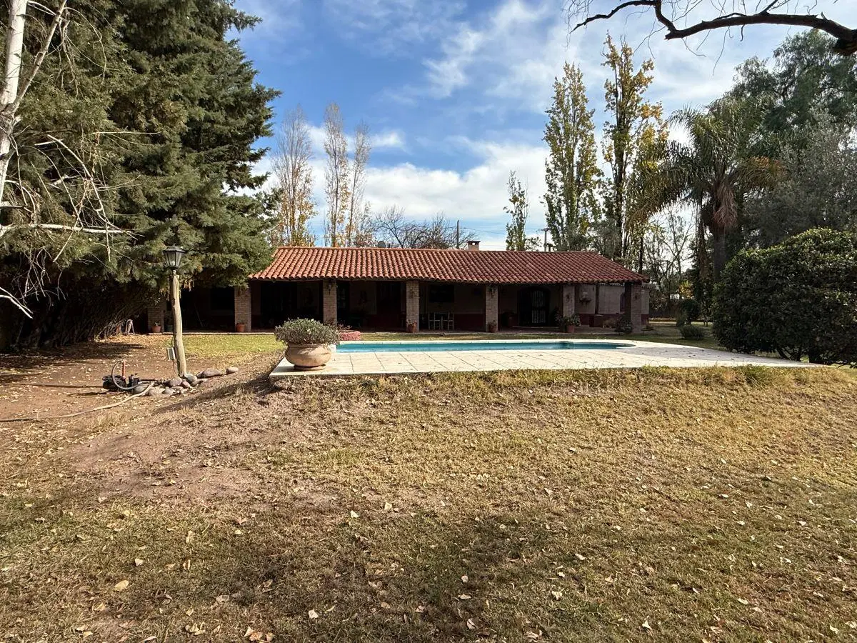 Barrio Semiprivado Casa en Alquiler 5