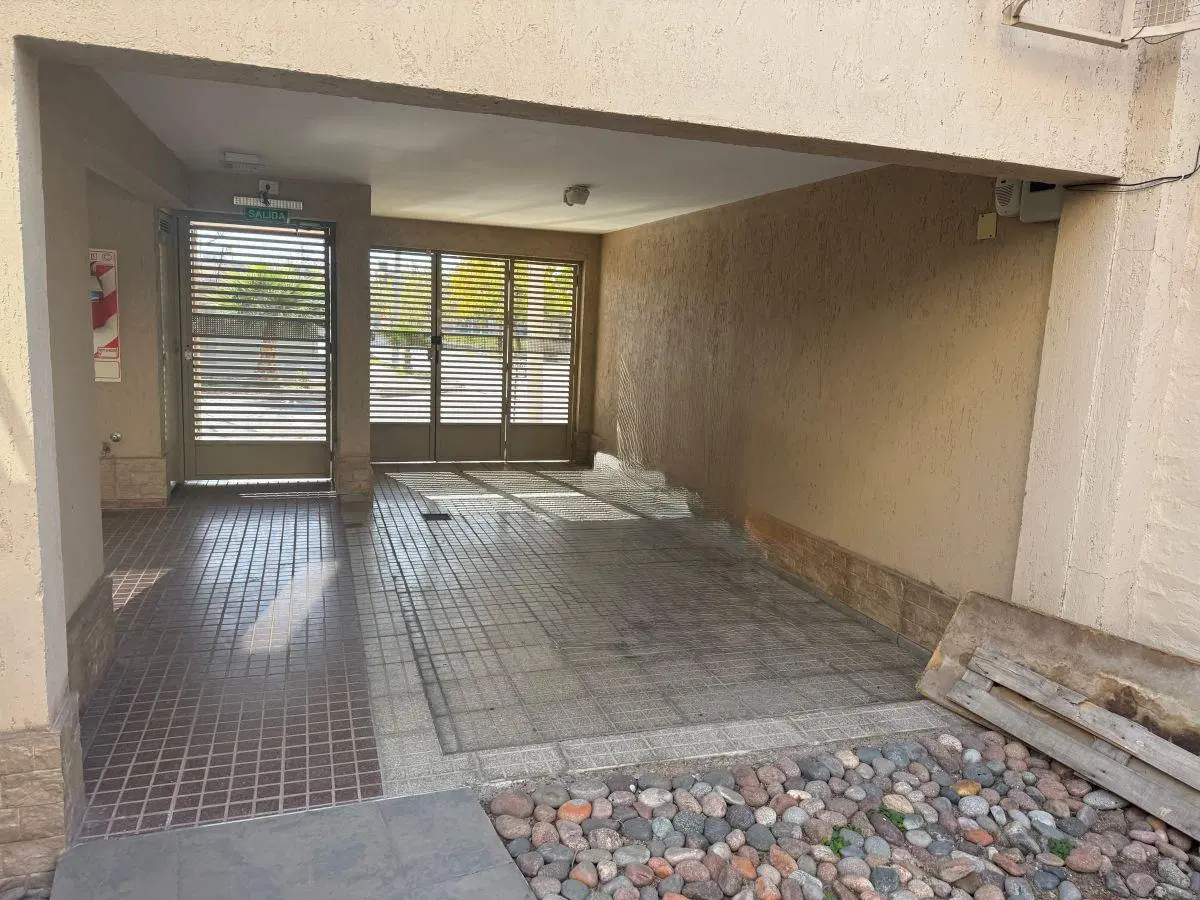 Adyacente Club Aleman Duplex en Alquiler 8
