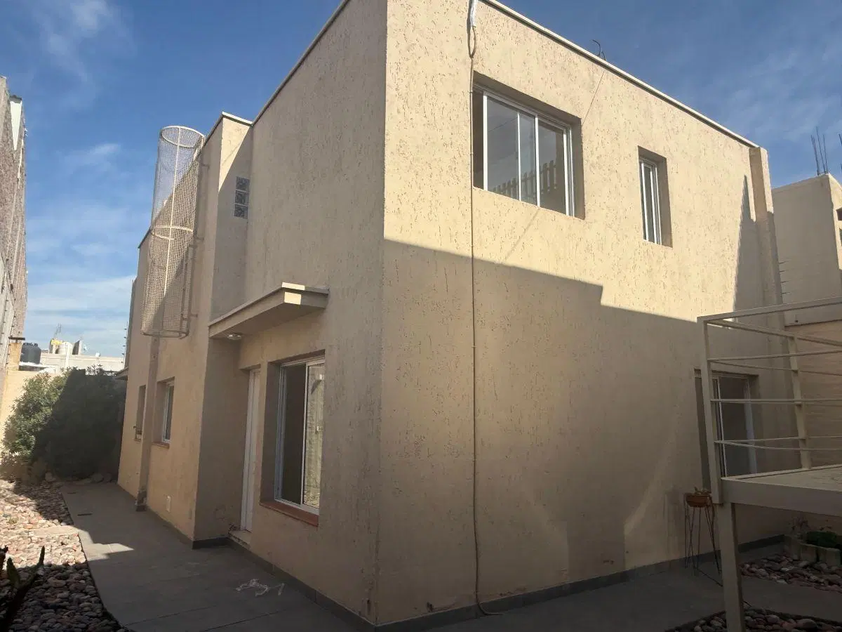 Adyacente Club Aleman Duplex en Alquiler 4