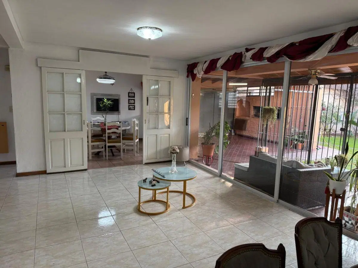 SEXTA SECCIÓN CASA EN VENTA 4