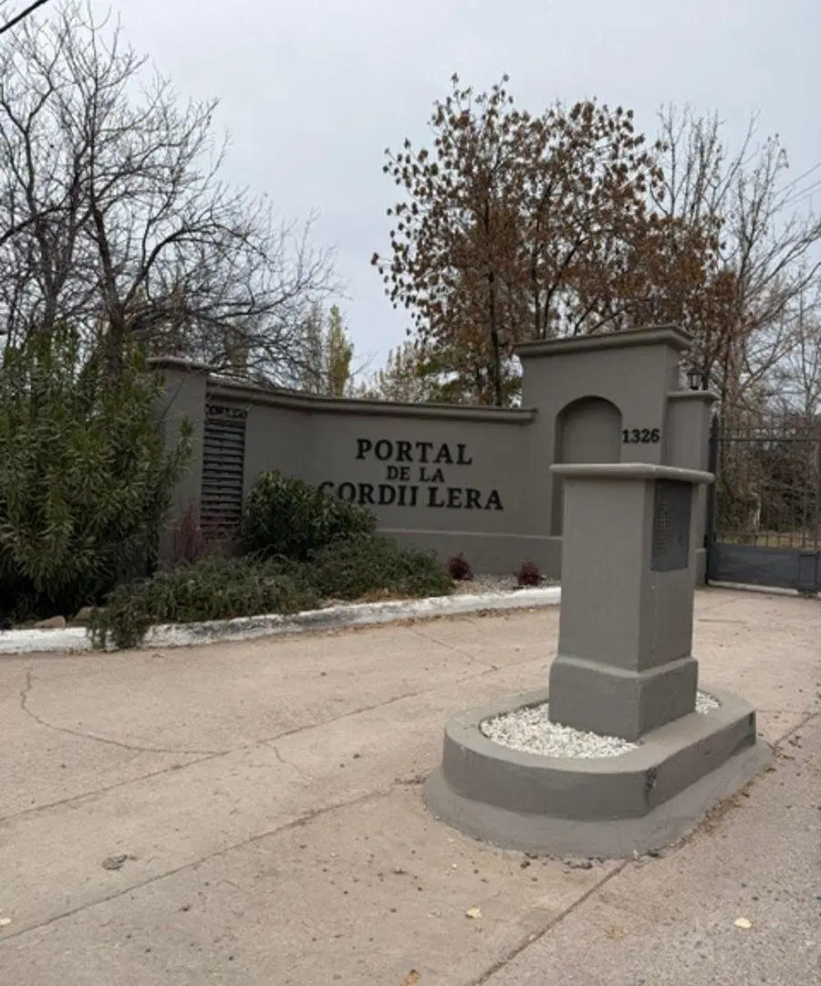 BARRIO SEMI-PRIVADO PORTAL DE LA CORDILLERA 3