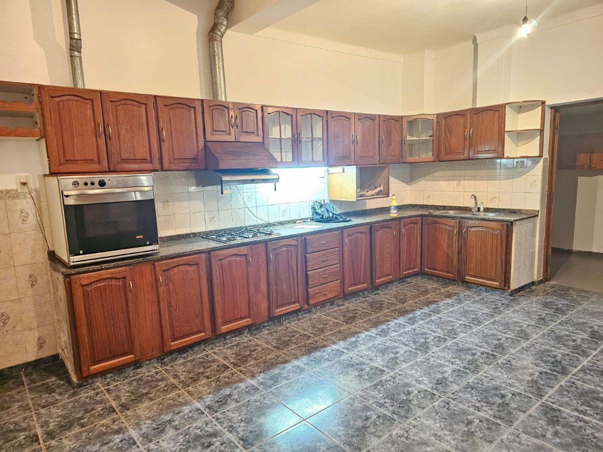 Foto de CASA EN VENTA ALEDAÑO A B° CEMENTISTA RESIDENCIAL, imagen 2