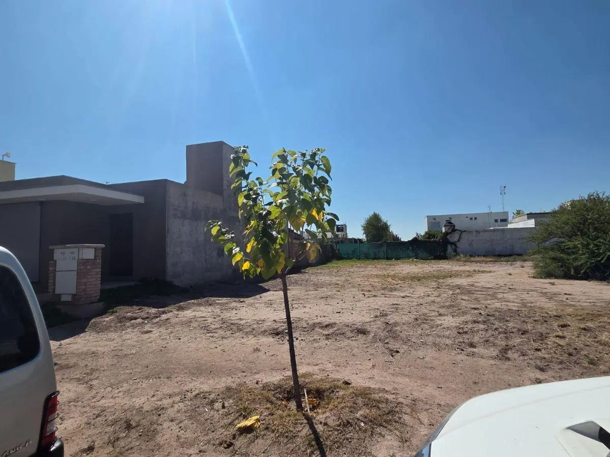 LOTE EN B° VISTANDES 5