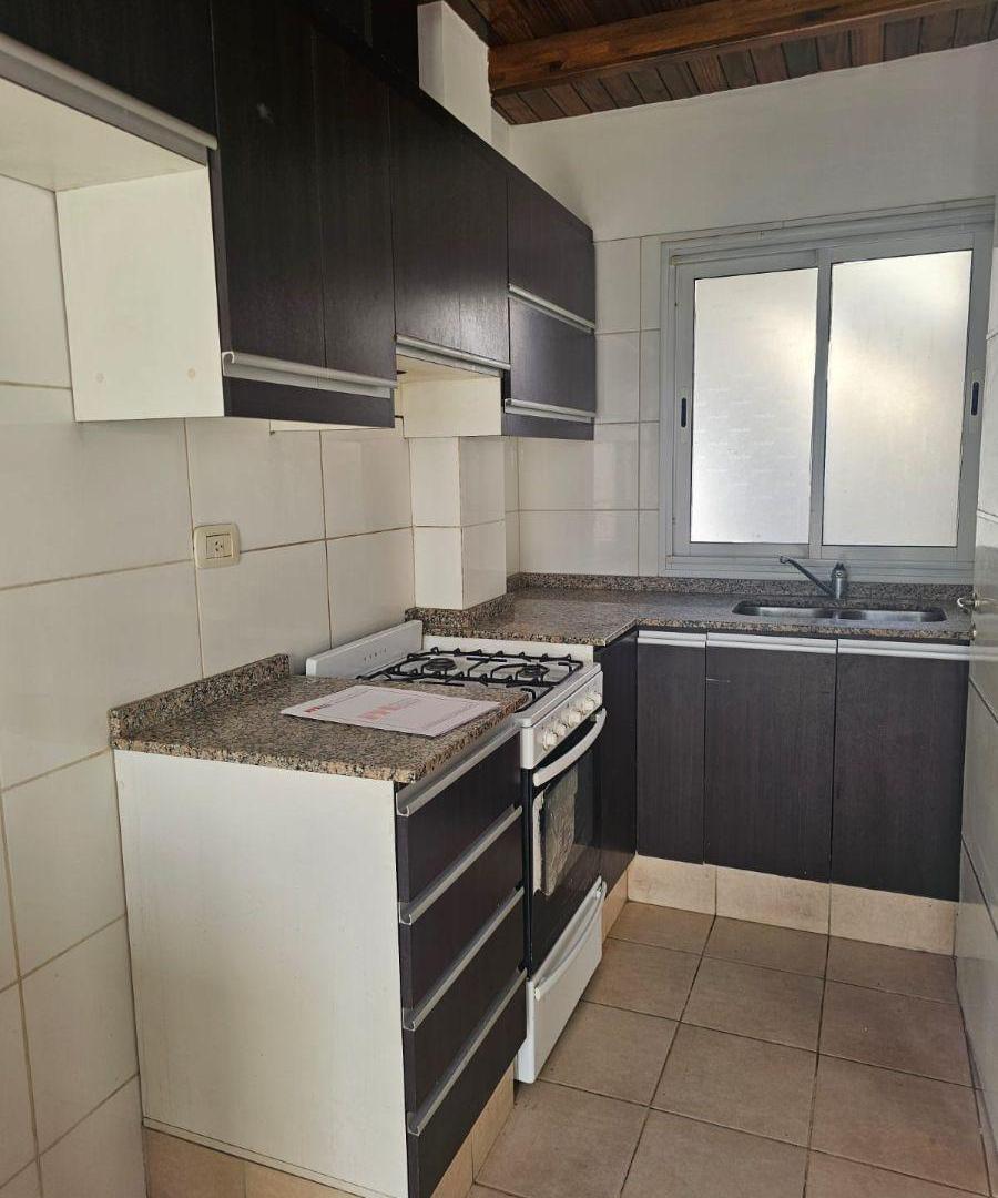 Foto de DEPARTAMENTO EN ALQUILER GUAYMALLEN, imagen 2