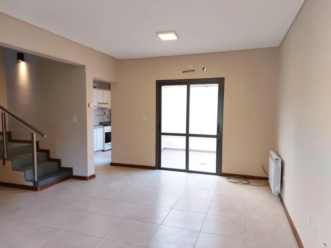 Duplex en Alquiler en Maipú 3