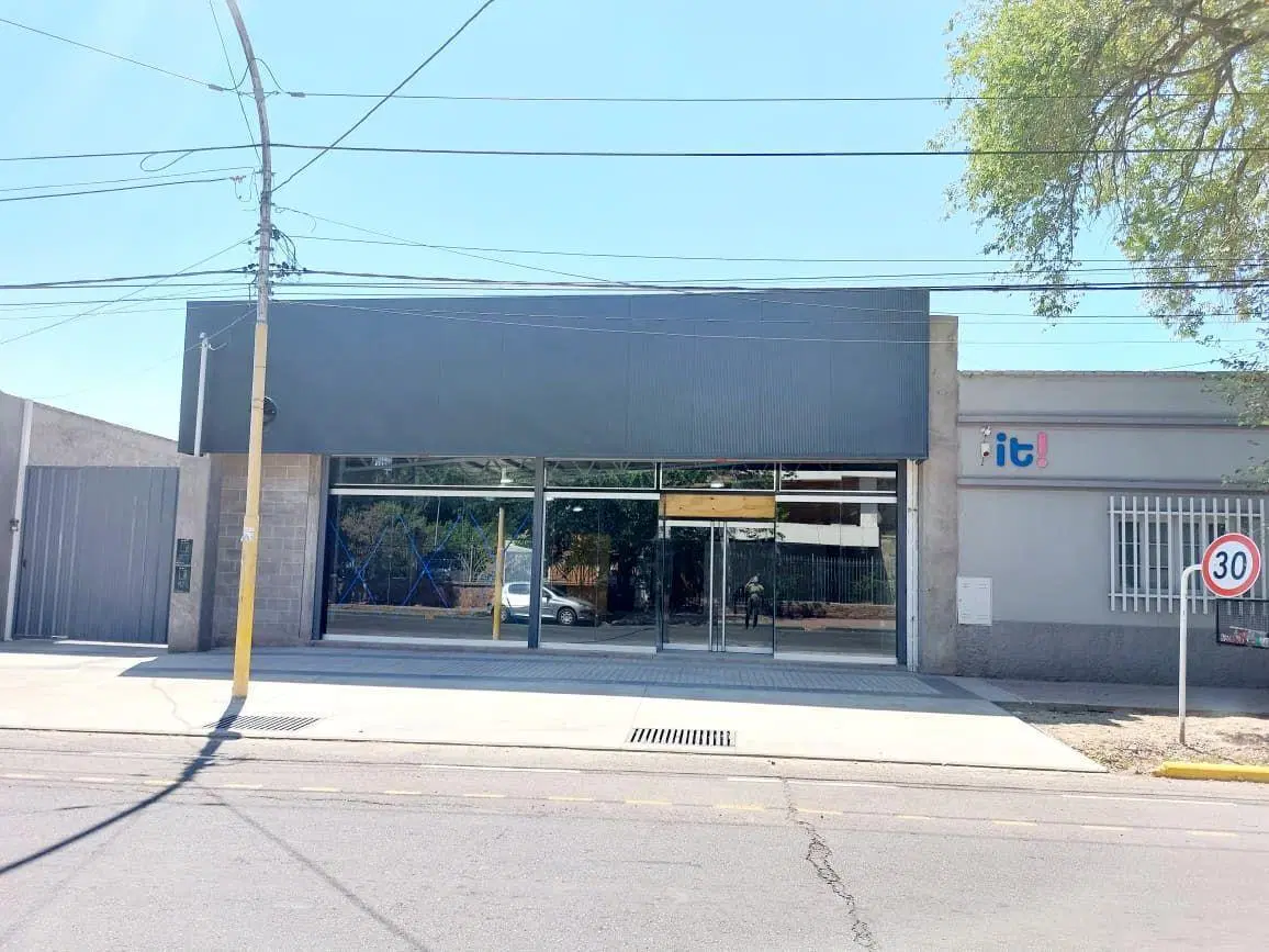 Local Comercial en Alquiler Ozamis 823, Maipú 3