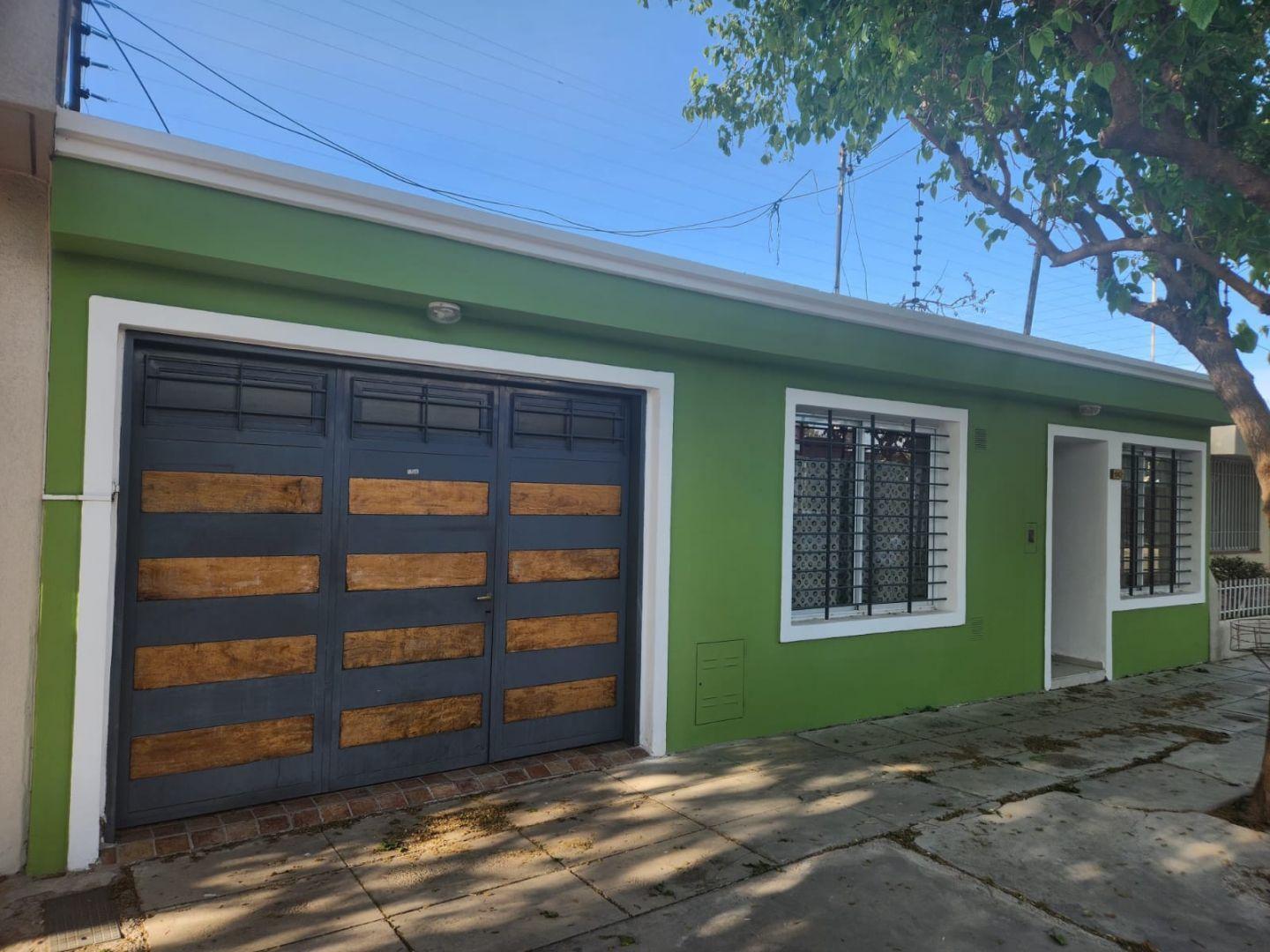 Foto de Casa en venta B° Decavial, Godoy Cruz, imagen 1
