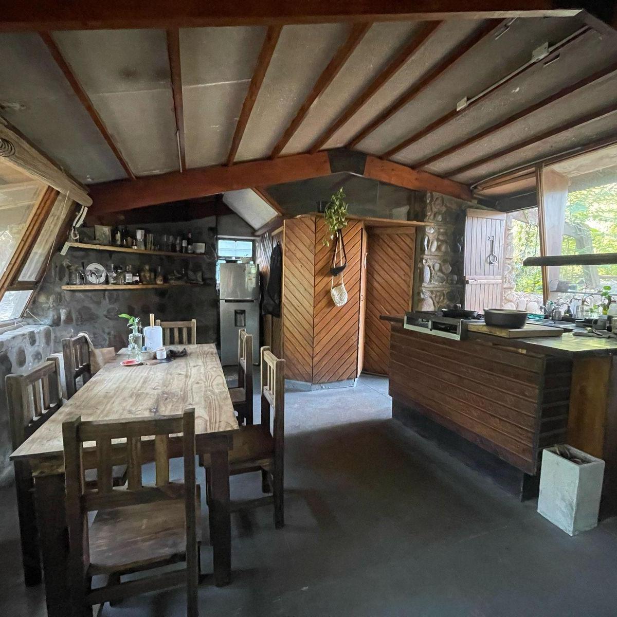 Veronica Tahan Negocios Inmobiliarios Ofrece Casa Ubicada en Calle Pueyrredon 5