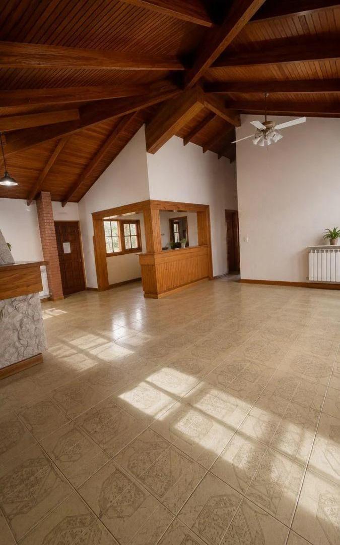 Foto de Verónica Tahan Negocios Inmobiliario Ofrece Casa a La Venta en El Zona, imagen 3