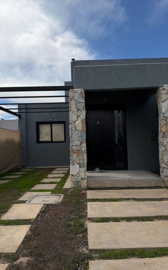 Foto de Verónica Tahan Negocios inmobiliarios ofrece casa en Barrio Privado, imagen 4
