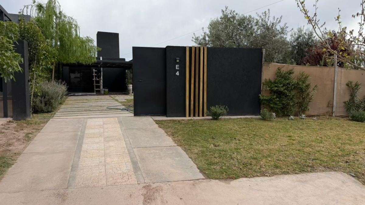 Foto de Verónica Tahan Negocios inmobiliarios ofrece casa en Barrio Privado, imagen 1