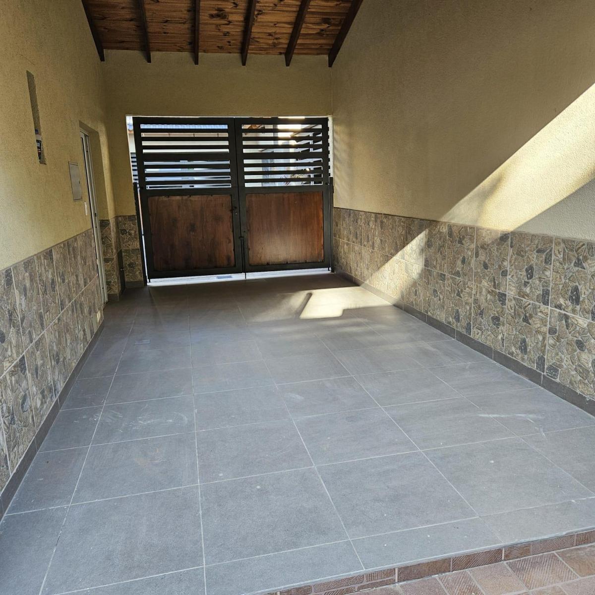 Amplio Dúplex a La Venta en Godoy Cruz 2