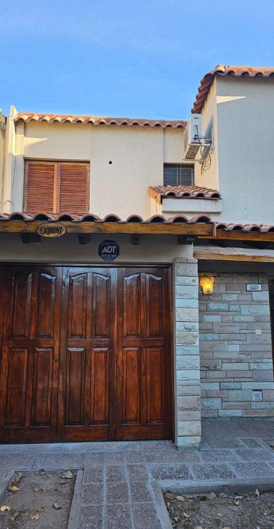 Foto de Casa a la venta en Guaymallén, imagen 1