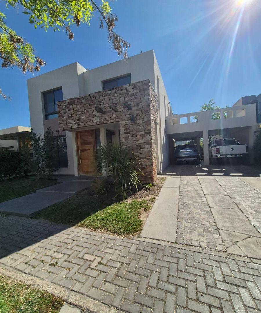 Foto de Casa a la venta en Barrio Privado de Maipú, imagen 3