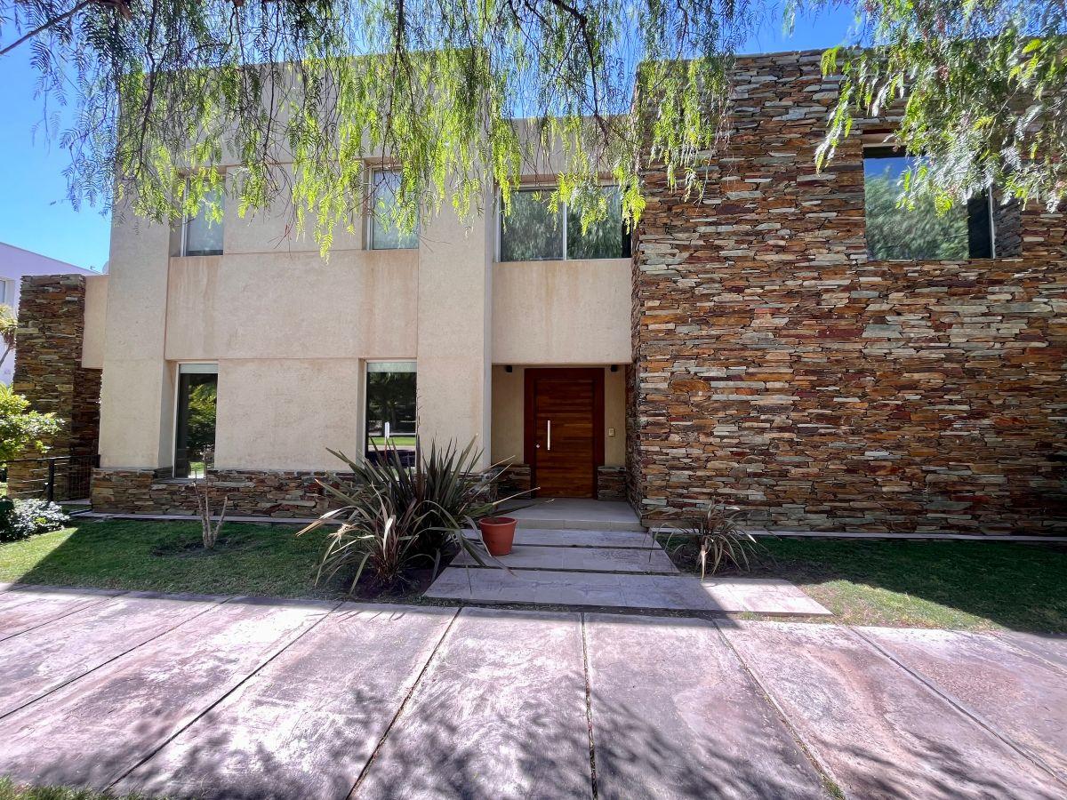 Grupo Gres vende casa en Dalvian