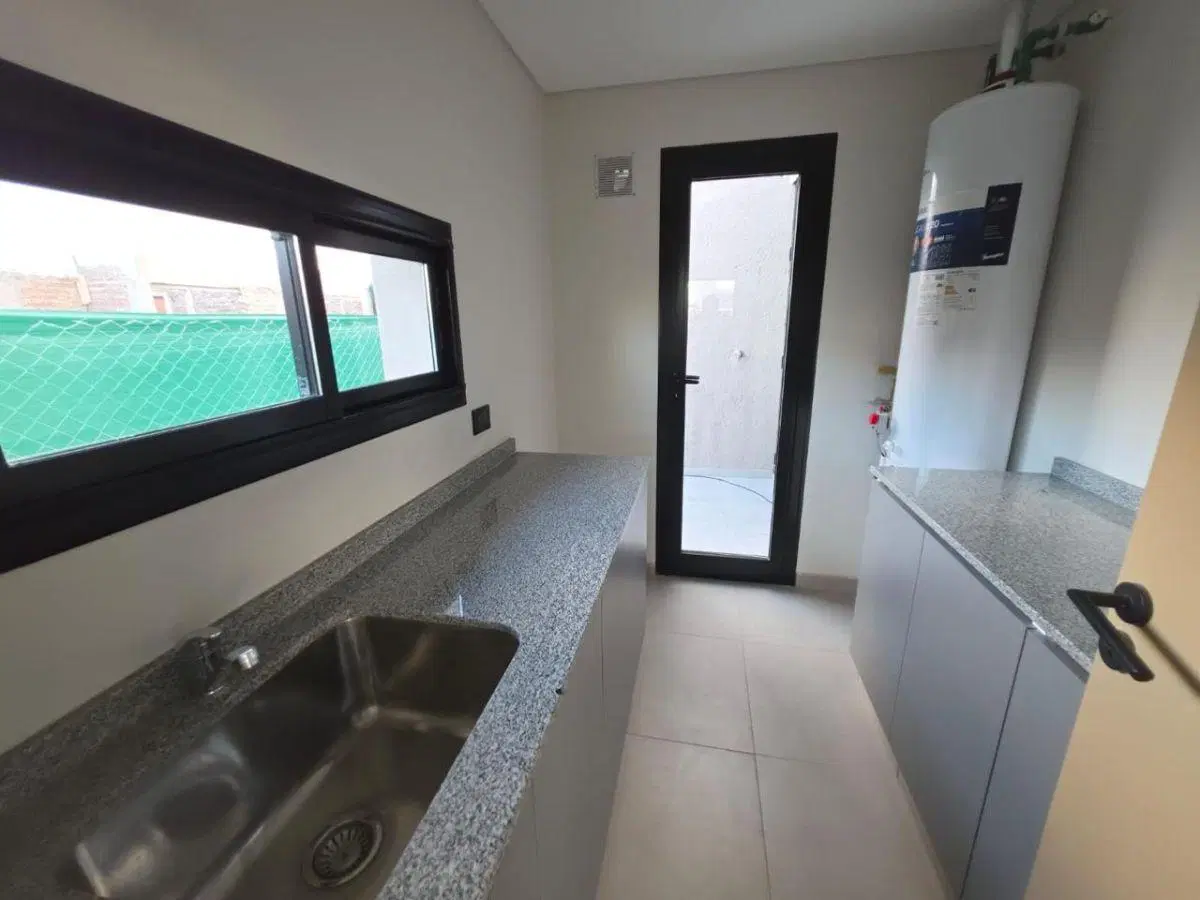 Casa a Estrenar Lar de Boedo 4