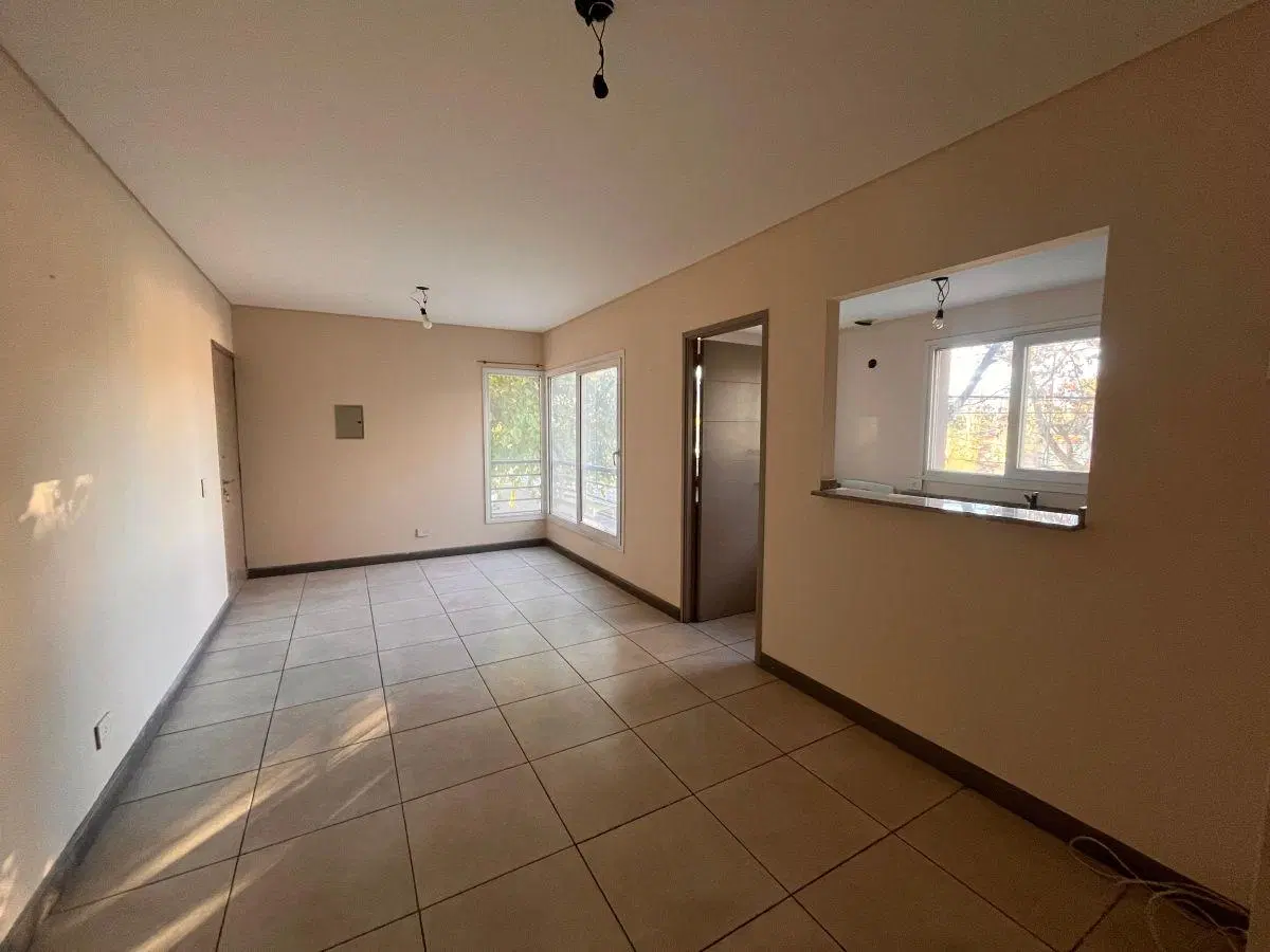 Gres inmobiliaria Alquila 4