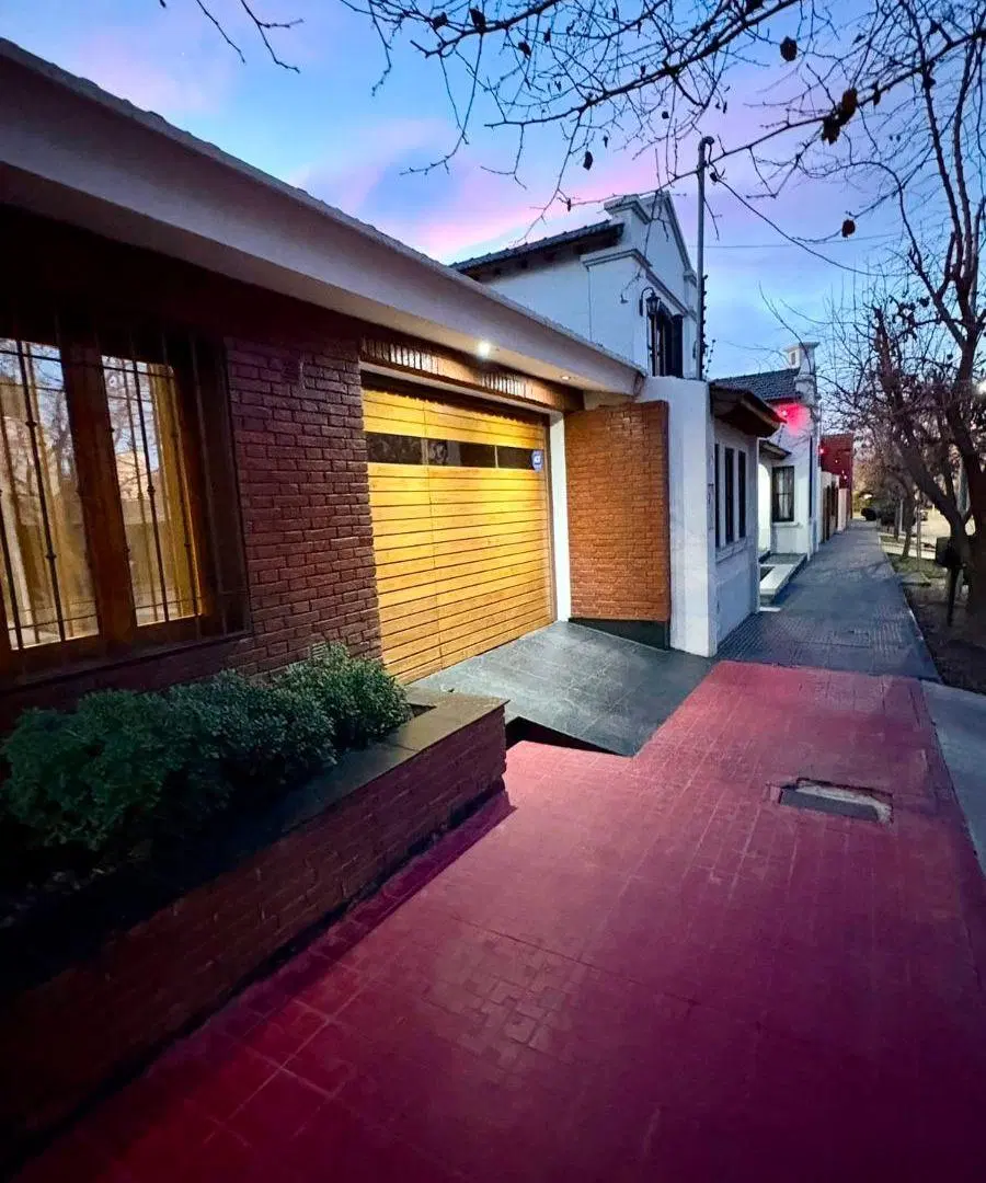 Casa en Venta en Alto Dorrego 1