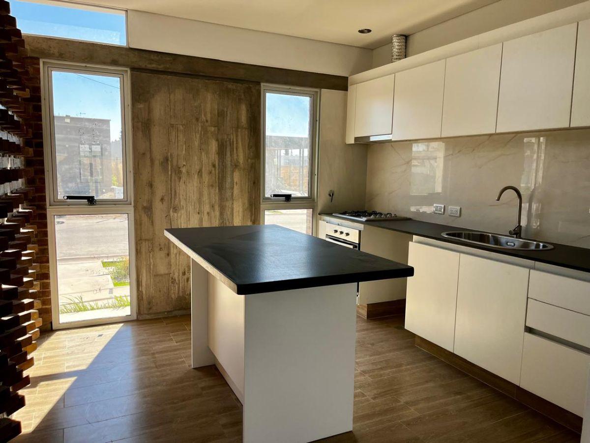 Foto de Gres Inmobiliaria Vende casa Lar de Terrada, imagen 1