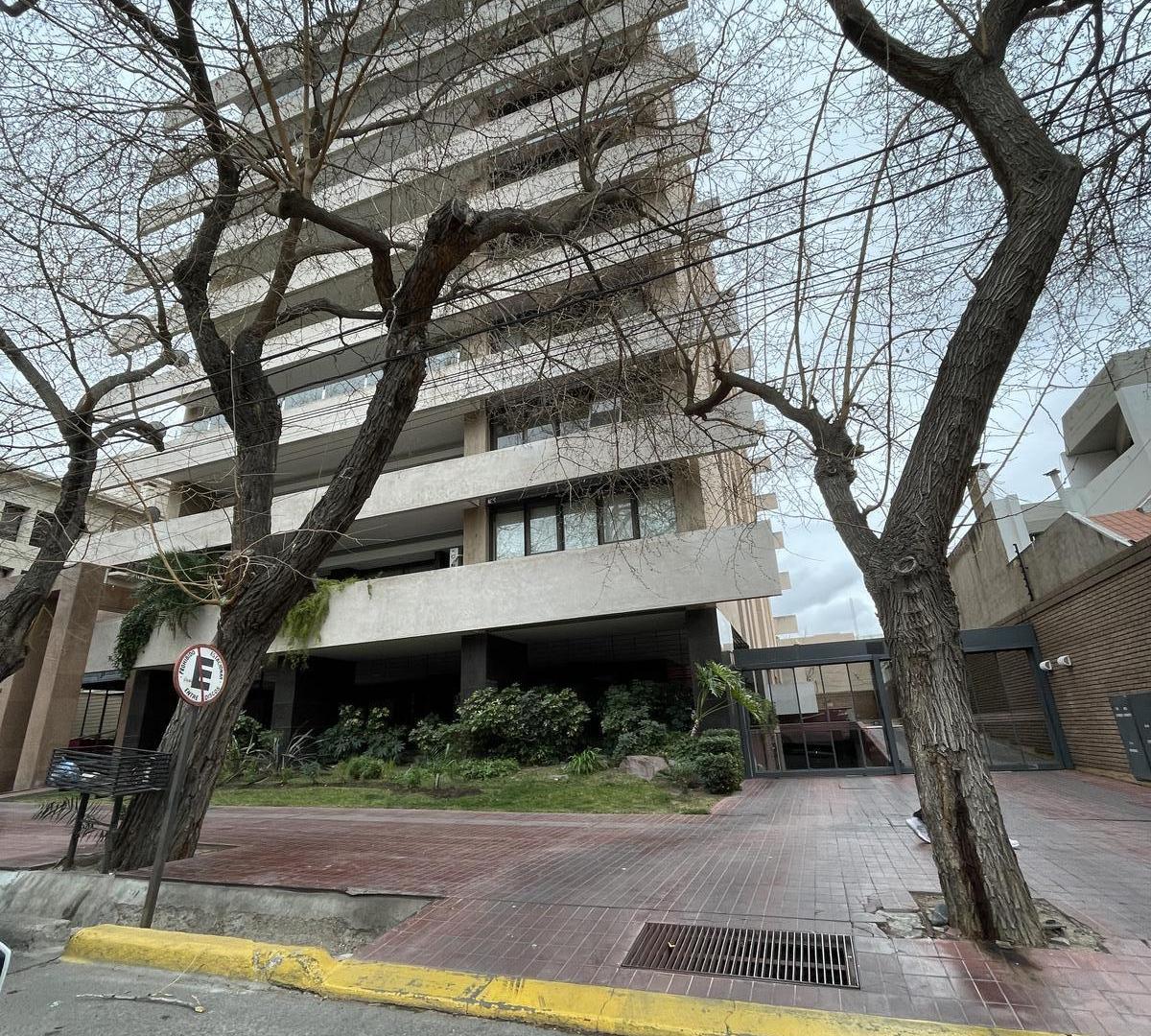 SEMIPISO EN VENTA- AGUSTÍN ÁLVAREZ- TRES DORMITORIOS