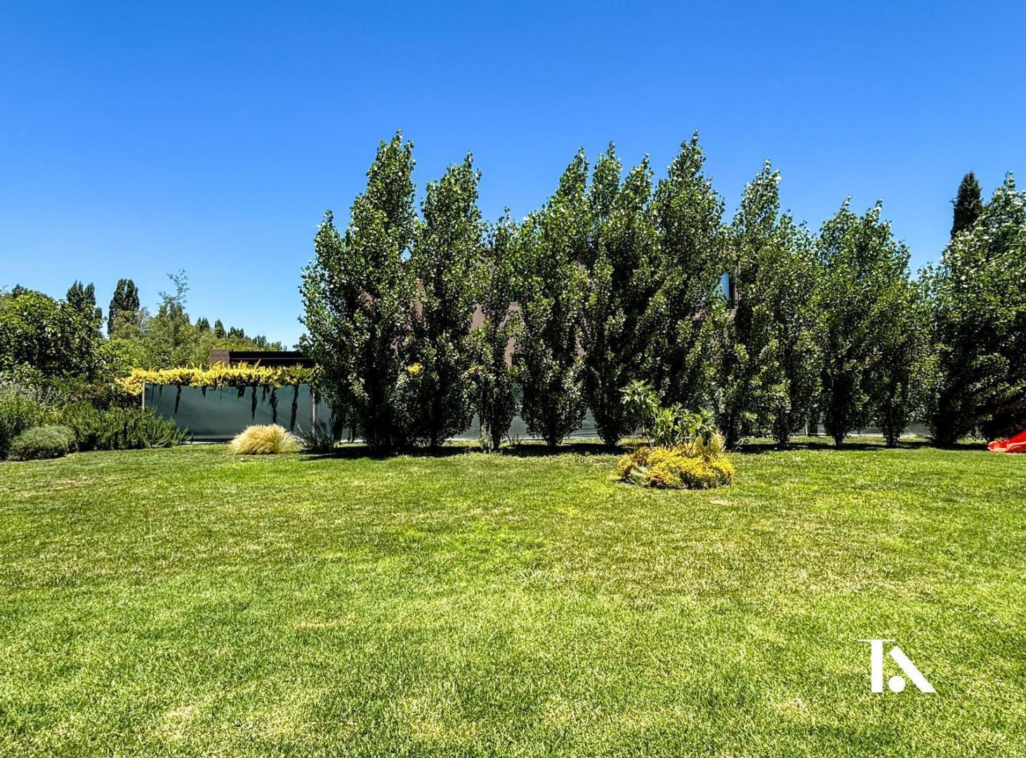 LOTE - VENTA - LA VACHERIE- VISTA A LA CANCHA DE GOLF 1125m2